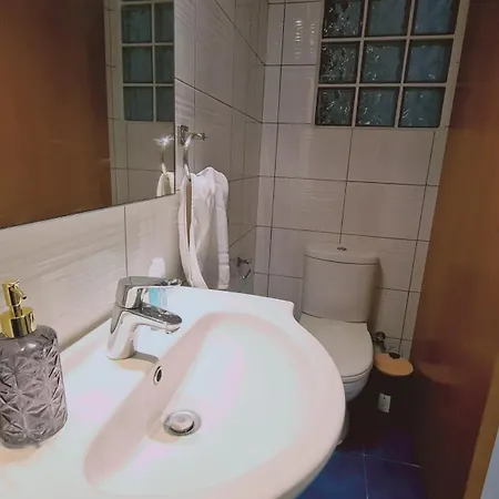 Beyond Apartamento Pafos